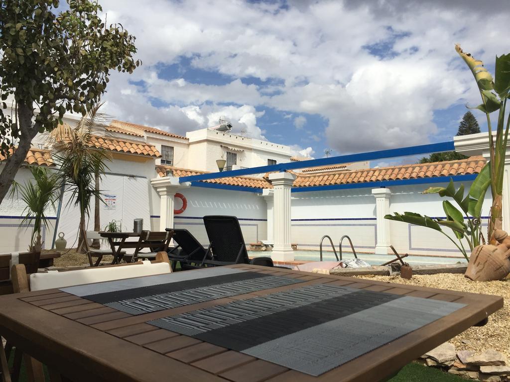 16:9 Los Molinos Suites Almeria Phòng bức ảnh