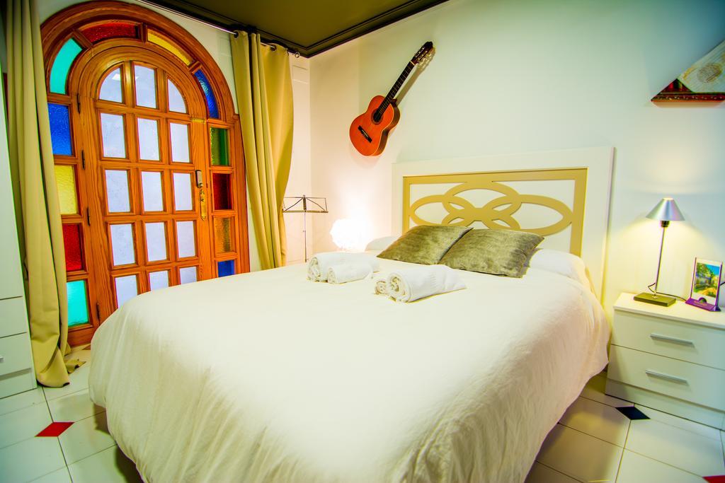 16:9 Los Molinos Suites Almeria Phòng bức ảnh